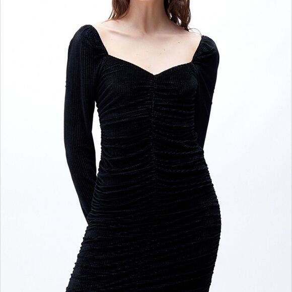 NWT Mink Pink Black Chaima Ruched Mini Dress - Picture 1 of 6